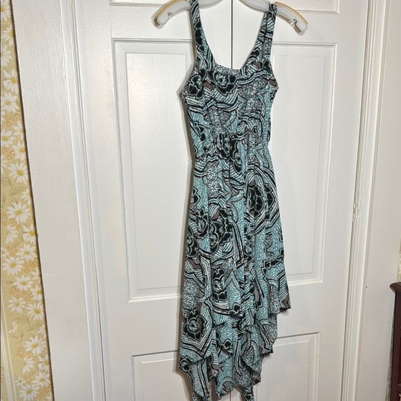 H&M NWOT Elegant Black and Turquoise Batik Patterned Handkerchief Dress - Picture 6 of 9